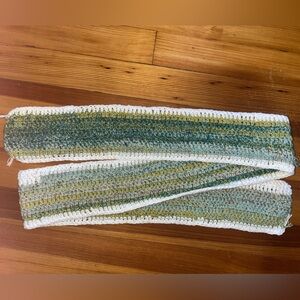 Women’s handmade scarf
